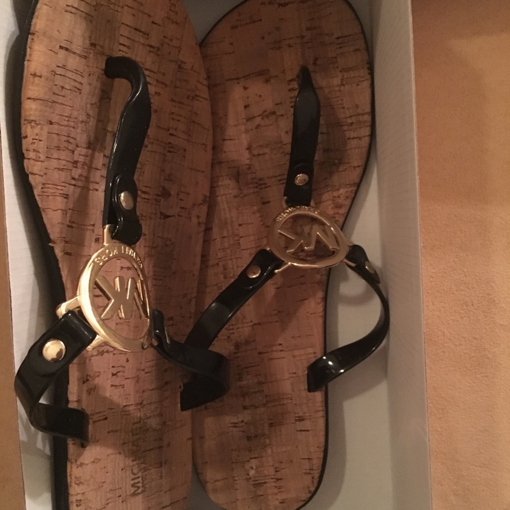 Michael Kors Black Flip Flops SZ 9